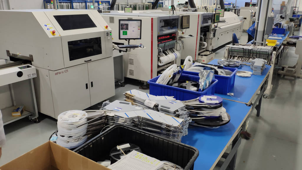 The solder paste screen printing machine