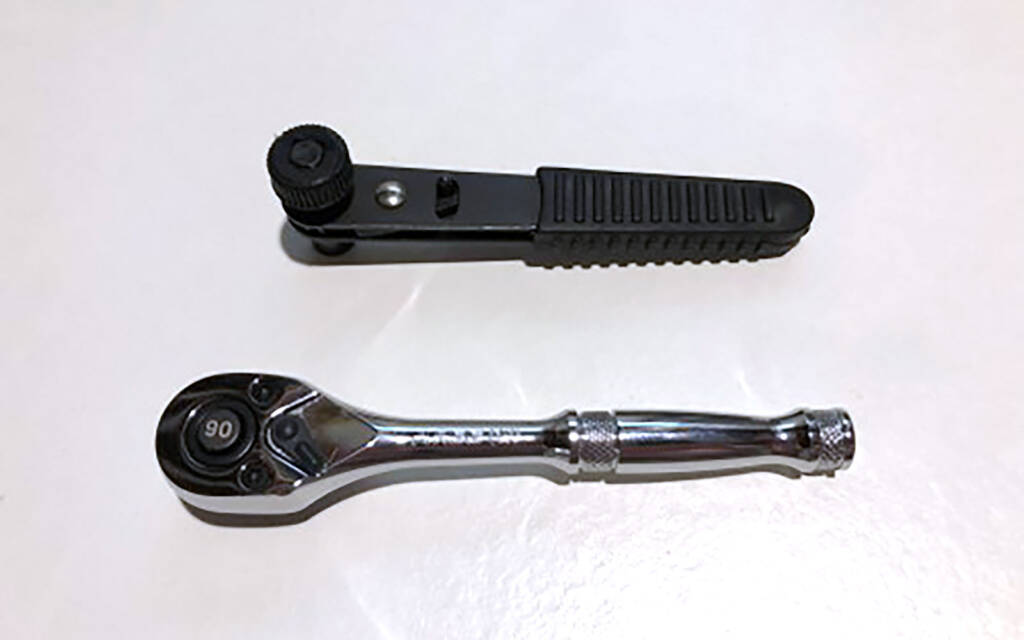 The old Uxcell ratchet and the new Ares