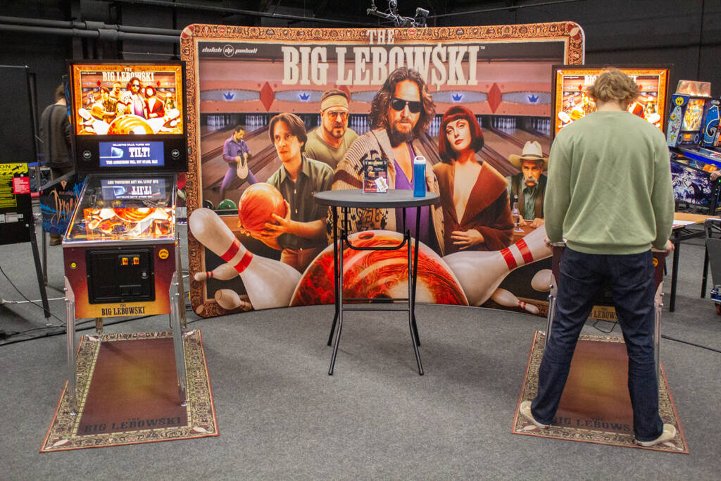 The Big Lebowski stand from RoPinball