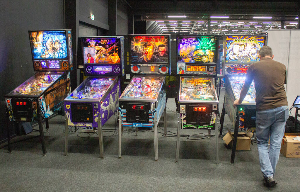 More pinballs in the third tournament area