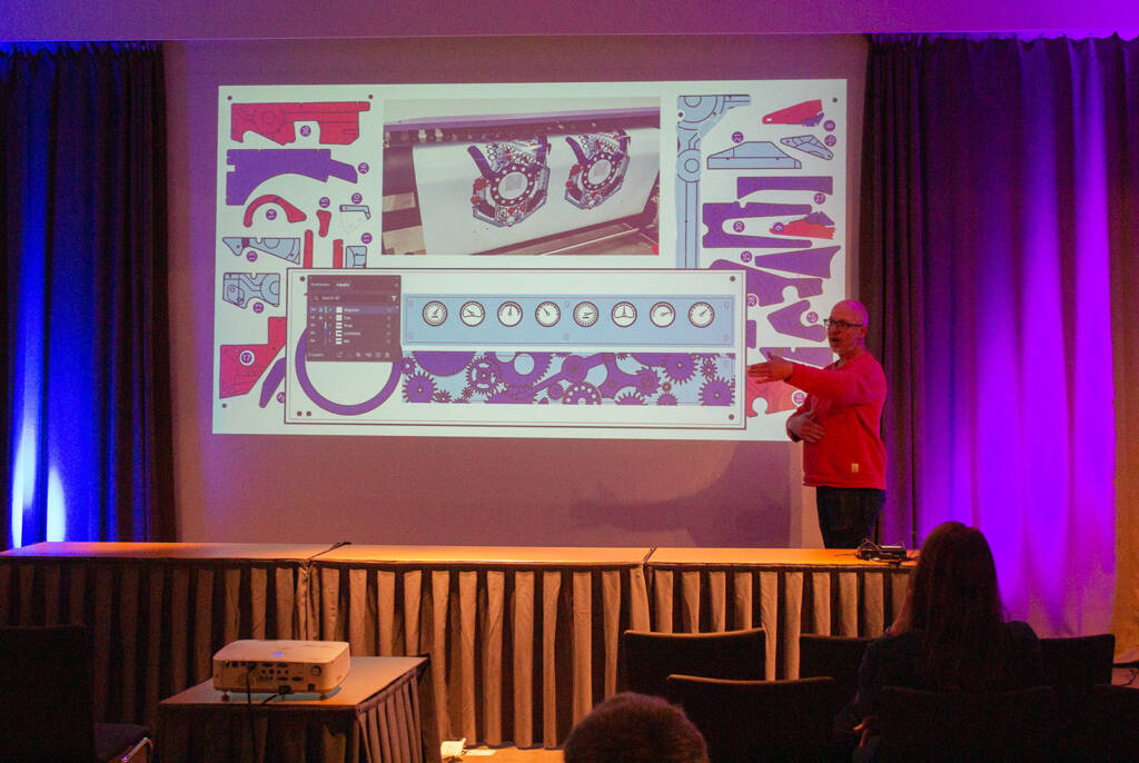 Ronald den Bekker from Sint Lucas talks about creating new graphics for the Factory Worker game