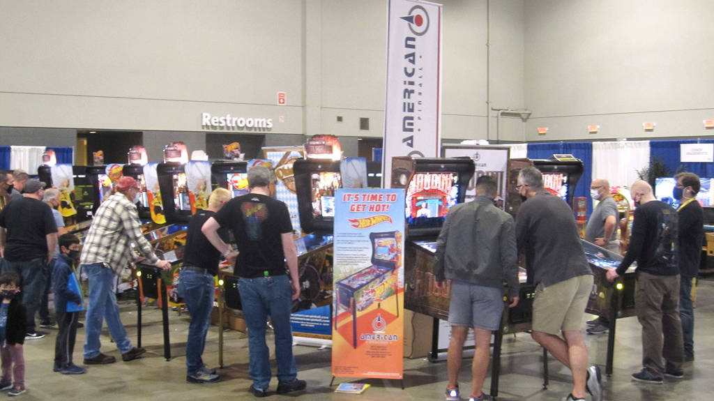 The American Pinball stand