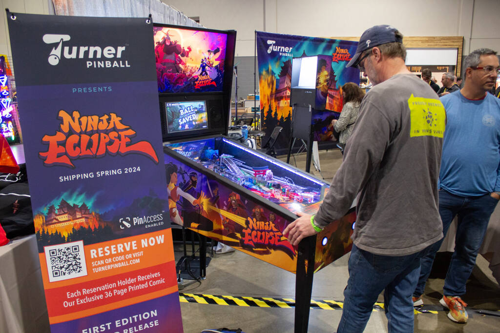 After their premiere in March, Turner Pinball were showing a pre-production sample of their Ninja Eclipse game
