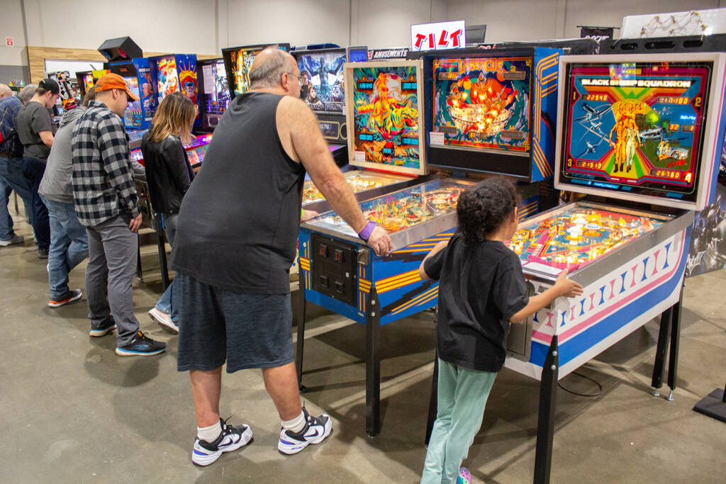 And another row of free play pinballs