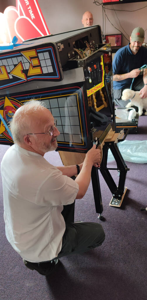 Keith setting up his rare Space Team machine