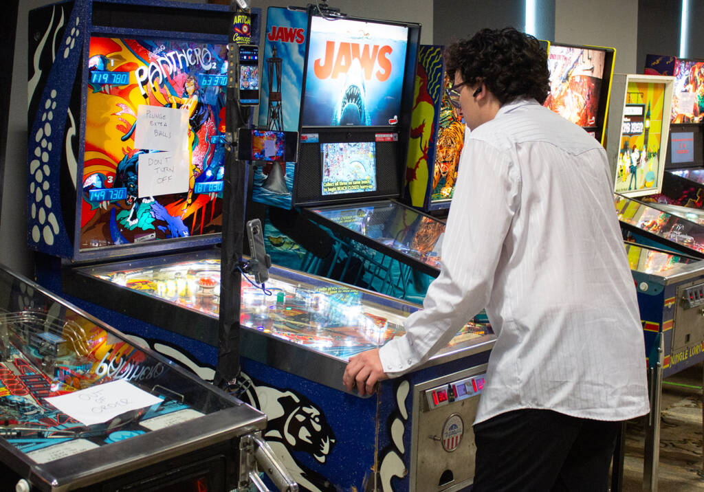Jack plays the last machine  in the final