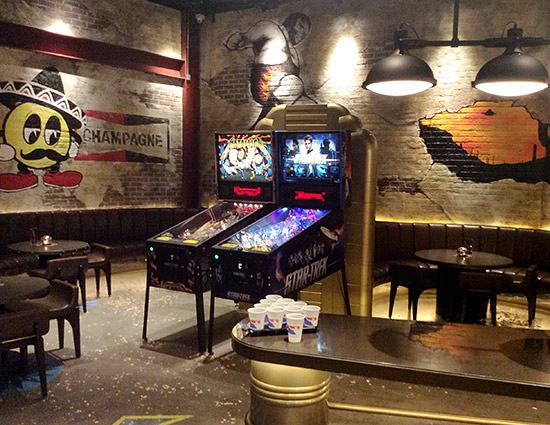 The two pinballs at El Pinball