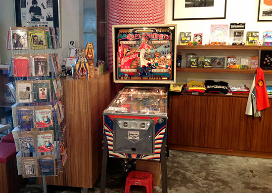 A pinball in the corner